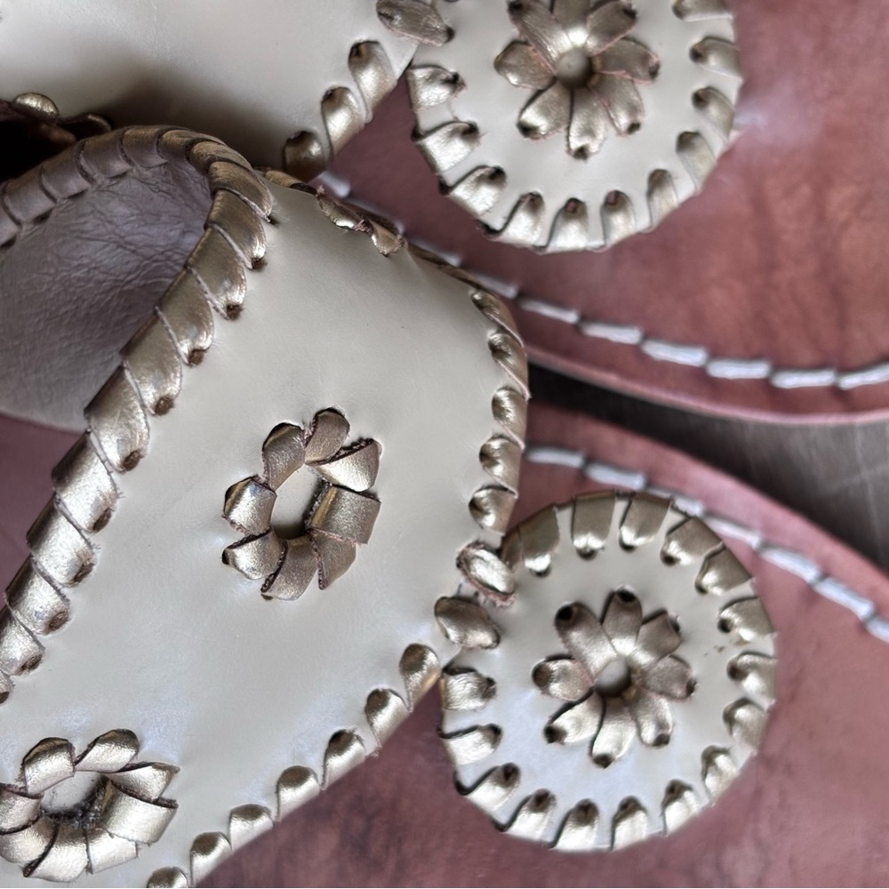 Jack Rogers Tan & Gold Flat Thong Sandals Casual Summer Footwear Size 9 - Picture 7 of 16
